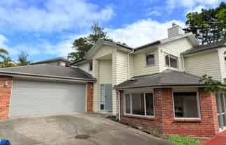 9 Amber Glen, Albany