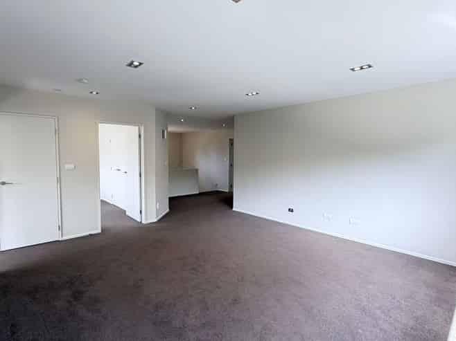 9 Amber Glen, Albany