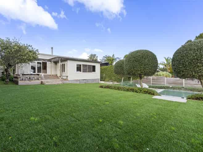 272 Riddell Road, Glendowie