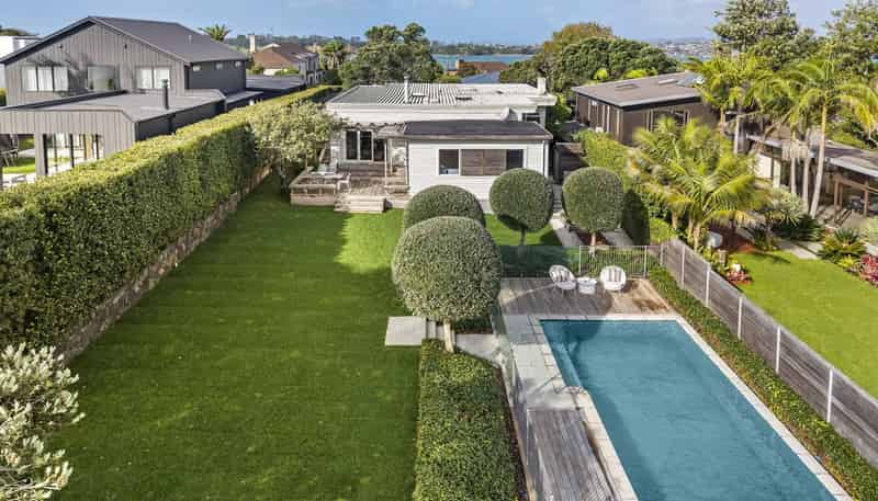 272 Riddell Road, Glendowie