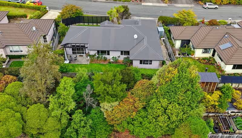 9 Essex Terrace, Stoke