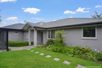 9 Essex Terrace, Stoke