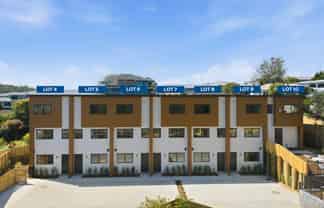 Lot 6 & 7/6 & 8 Embassy Place, Glenfield