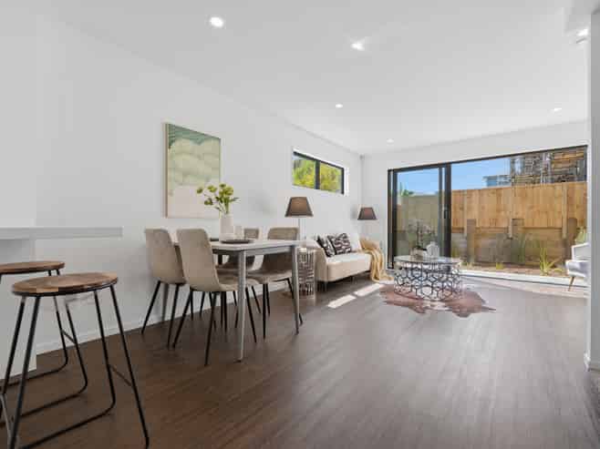 Lot 6 & 7/6 & 8 Embassy Place, Glenfield