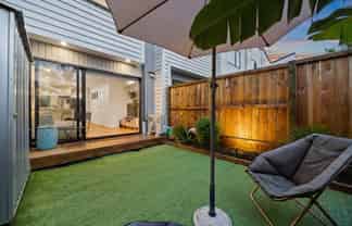 5/9 Flanshaw Road, Te Atatu South