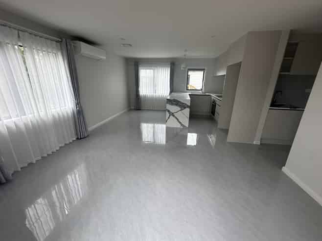 75B Calthorp Close, Favona