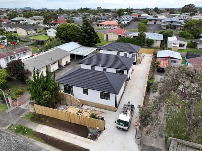 75B Calthorp Close, Favona