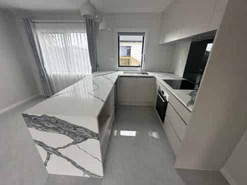 75B Calthorp Close, Favona
