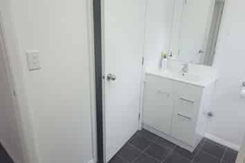 1/8 Bauchop Road, Waterloo