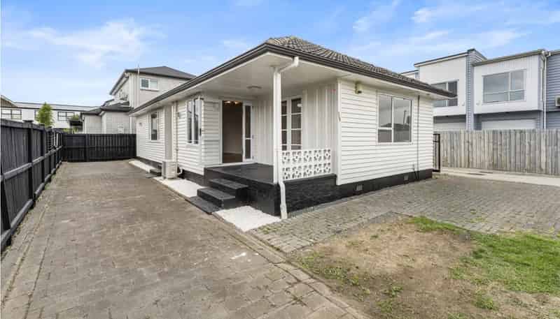 169 Russell Road, Manurewa