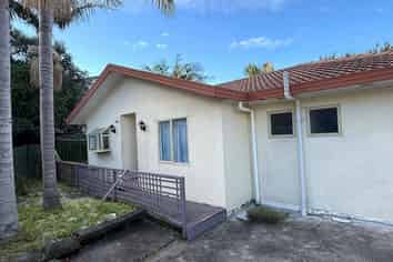 33A Whittle Place, New Windsor