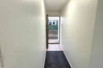 33A Whittle Place, New Windsor