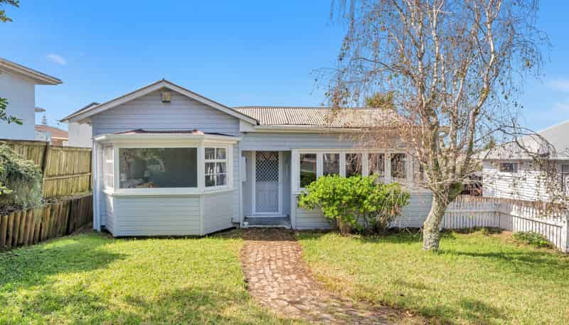 16 Gilletta Road, Mount Roskill