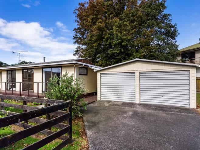 10 Walton Street, Red Beach