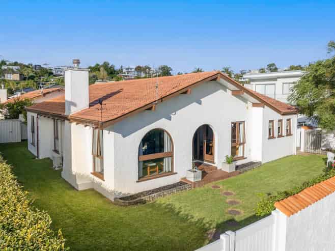 1/37 Beach Road, Manly