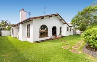 1/37 Beach Road, Manly