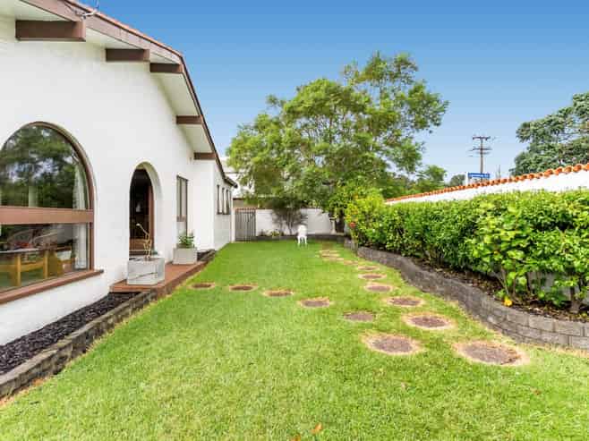 1/37 Beach Road, Manly