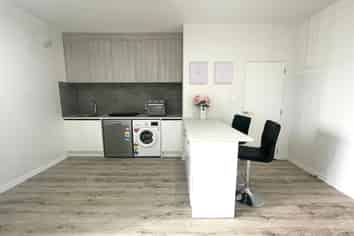 Auckland - Address withheld