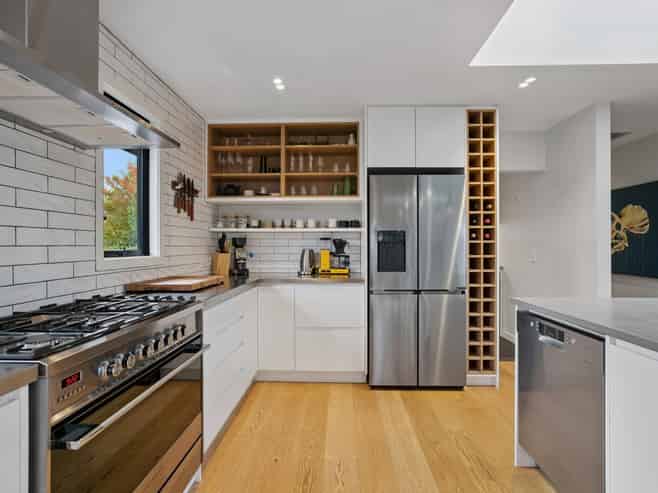 28 McAdam Drive, Jacks Point