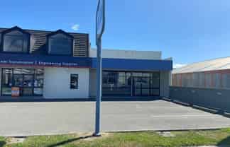 Great Exposure on Austin Street