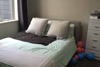 6a Mill Grove, Riverhead