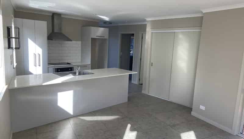 6a Mill Grove, Riverhead