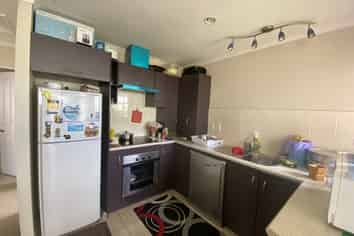 2/31A Hilltop Road, Flat Bush