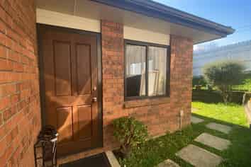 2/31A Hilltop Road, Flat Bush