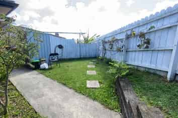 2/31A Hilltop Road, Flat Bush