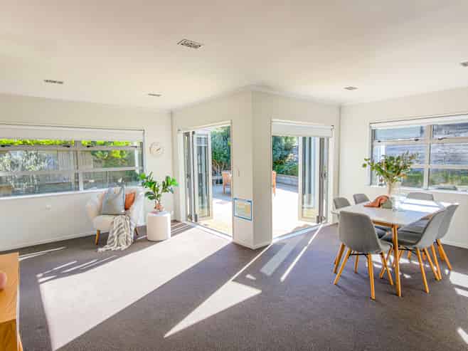 11 Yarnbrook Grove, Churton Park