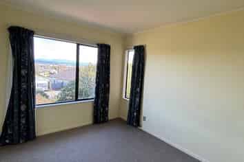 6 Lingfield Place, Richmond