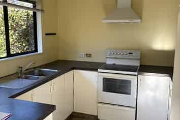 6 Lingfield Place, Richmond