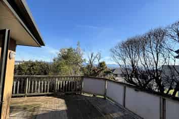 6 Lingfield Place, Richmond