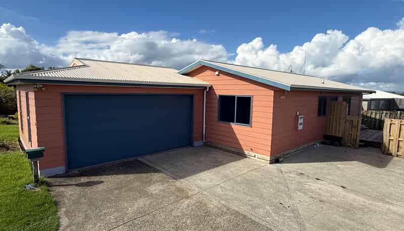 26 Manukau Road, Raglan