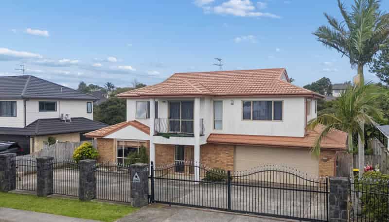 42  Peninsula Road, Mangere