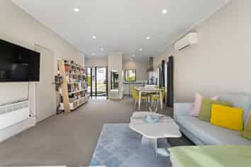 69 Kaimoana Street, Weymouth