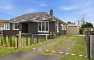 5 Deem Place, Tawhero