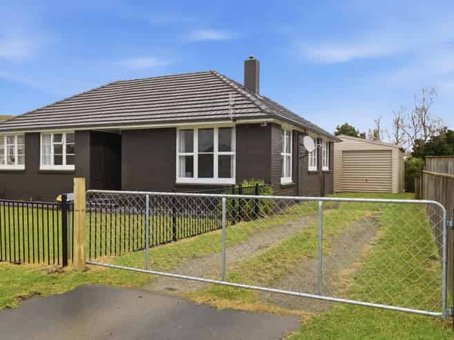 5 Deem Place, Tawhero