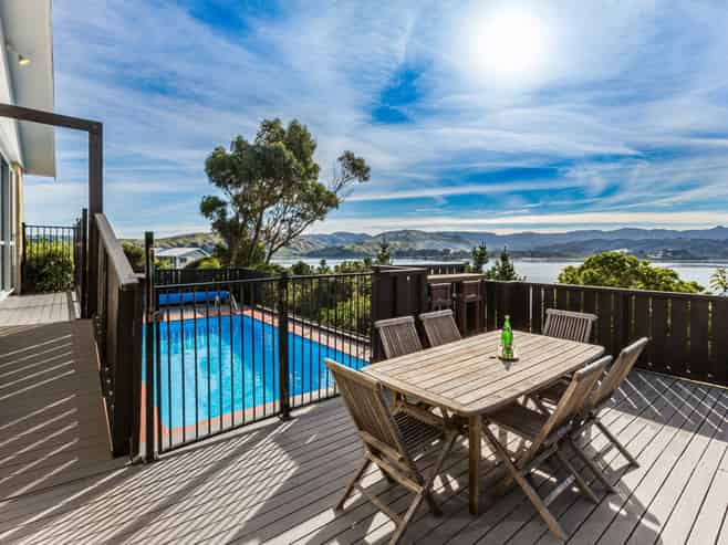 11 Spinnaker Drive, Whitby