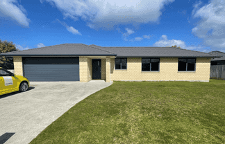 28 Kowi Lakes Drive, One Tree Point