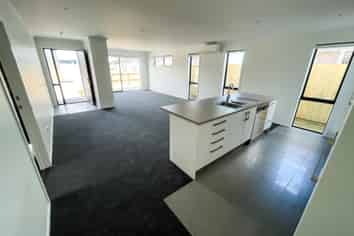 14 Julie Lane, Papamoa