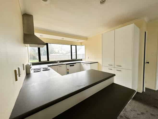 13  Robinson Terrace, Rangatira Park