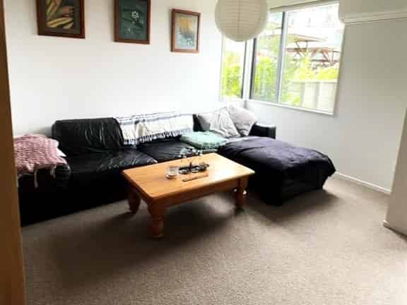 1/383 Adelaide Road, Newtown