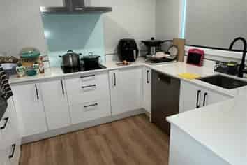 8A Upham Terrace, Roslyn