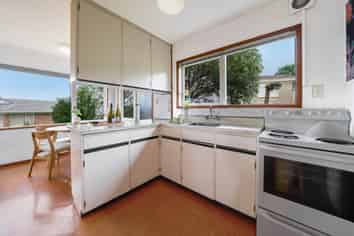 2/114 Eban Avenue, Hillcrest