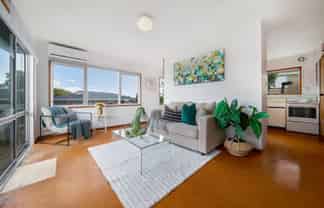 2/114 Eban Avenue, Hillcrest