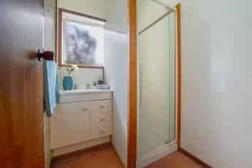 2/114 Eban Avenue, Hillcrest