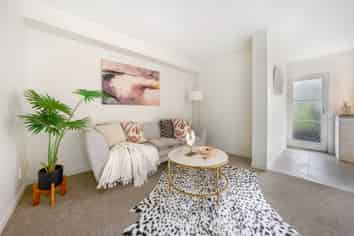 1b/114 Eban Avenue, Hillcrest