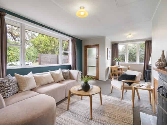 30 Norfolk Crescent, Feilding