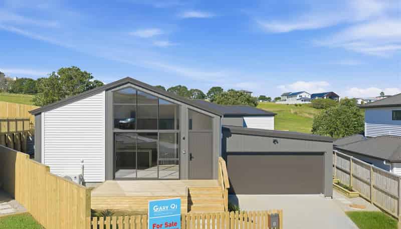  8 Whale Bay Rise, Gulf Harbour